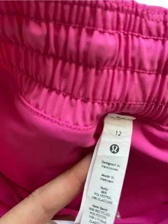 Lululemon Women’s Size 12 Hotty Hot High Rise Skirt Long EUC Sonic Pink Tennis - Picture 13 of 14